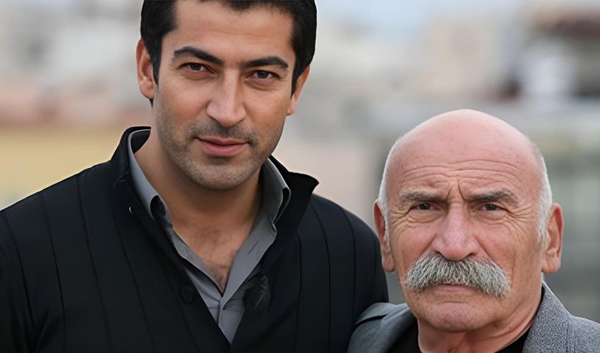 Usta sanatçı Tuncel Kurtiz'in mezarının son hali görenleri şaşırttı Usta sanatçı Tuncel Kurtiz'in mezarının son hali görenleri şaşırttı - 2. Resim
