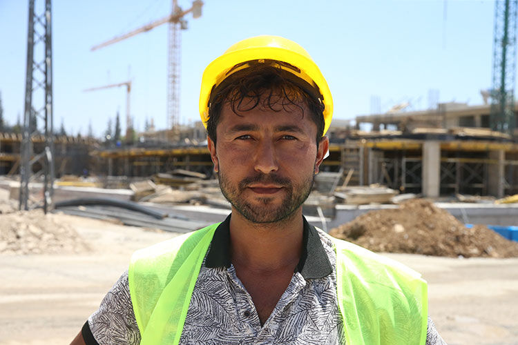 Yapamazsın diyenlere inat kule vinç operatörü oldu! Yapamazsın diyenlere inat kule vinç operatörü oldu! - 4. Resim