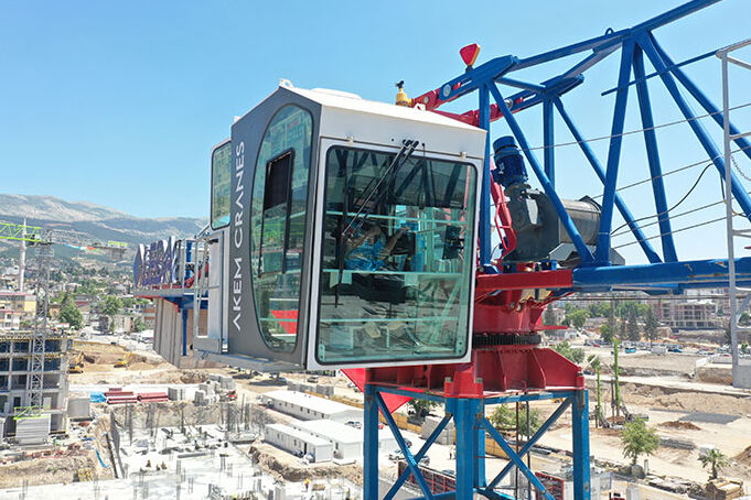 Yapamazsın diyenlere inat kule vinç operatörü oldu! Yapamazsın diyenlere inat kule vinç operatörü oldu! - 2. Resim