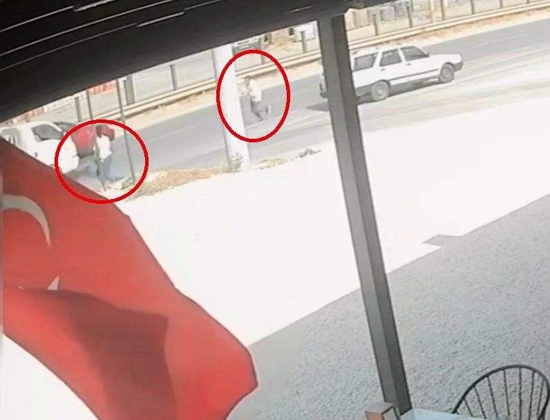 Bursa'da genç çocuklar annelerini öldüren babalarından şikayetçi olmadı Bursa'da genç çocuklar annelerini öldüren babalarından şikayetçi olmadı - 2. Resim