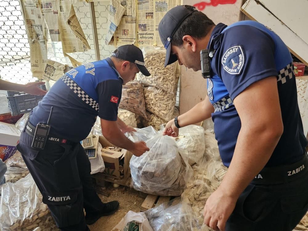 Kurban Bayramı öncesinde 'bu kadarı da vicdansızlık' dedirten şeker operasyonu Kurban Bayramı öncesinde 'bu kadarı da vicdansızlık' dedirten şeker operasyonu - 1. Resim