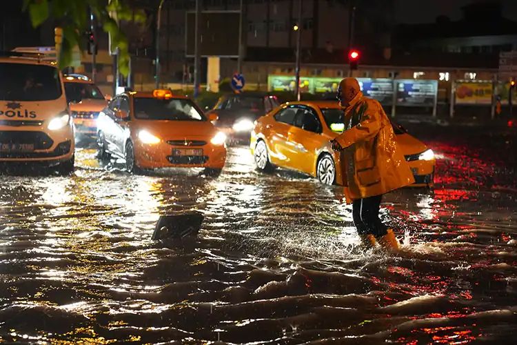 Meteoroloji'den o illere sarı kodlu uyarı: Sel ve su baskınlara karşı tedbirli olun! 9 Haziran Pazar hava durumu raporu - 2. Resim