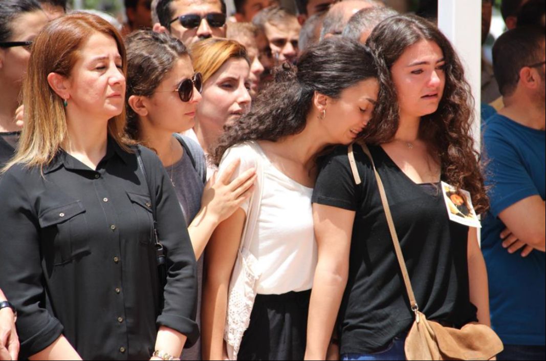 Şehit Aybüke öğretmenin şehadetinin 7'nci yılı! Olacakları hissetmiş gibiydi: Ölümün geleceği varsa yapacak bir şey yok Şehit Aybüke öğretmenin şehadetinin 7'nci yılı! Olacakları hissetmiş gibiydi: Ölümün geleceği varsa yapacak bir şey yok - 2. Resim