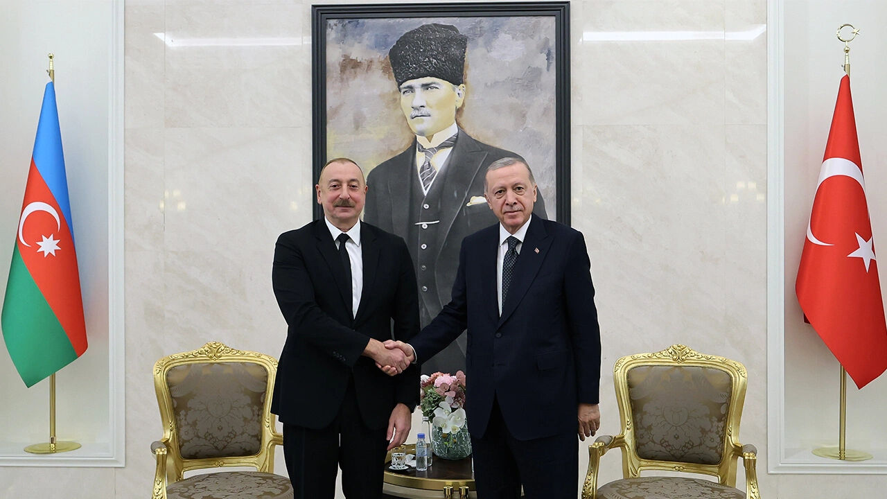 Erdoğan-Aliyev görüşmesi! İkili ilişkiler masaya yatırıldı - 4. Resim
