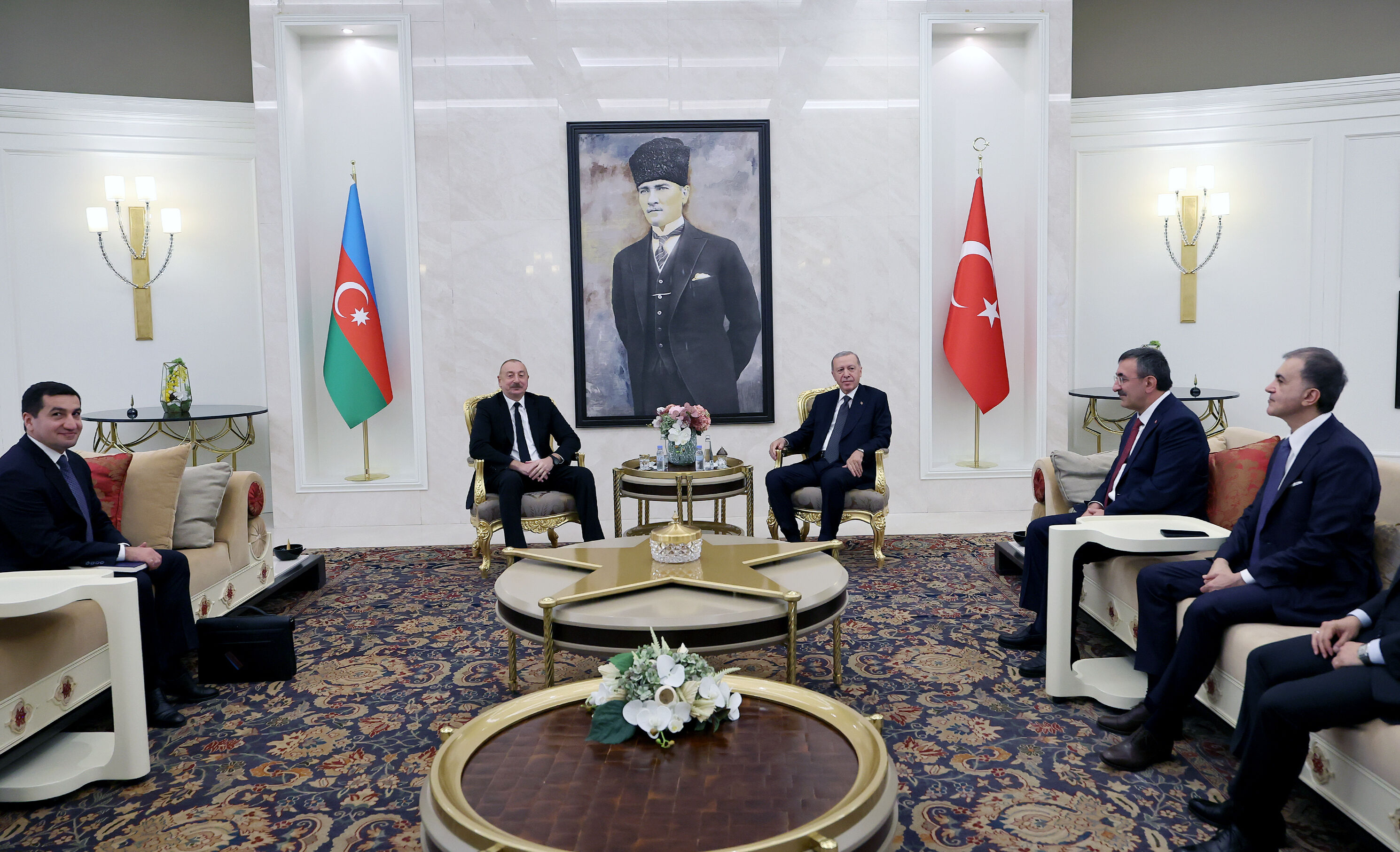 Cumhurbaşkanı Erdoğan, Azerbaycan Cumhurbaşkanı İlham Aliyev ile görüştü - 1. Resim