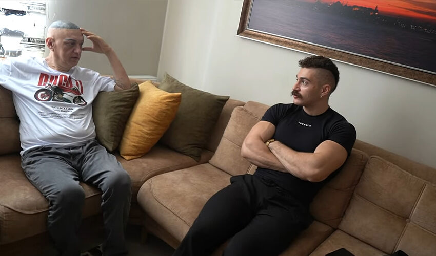 ‘Güldürmeyen adam’ yıllar sonra ortaya çıktı! Yeni işi ve son hali gündem oldu ‘Güldürmeyen adam’ yıllar sonra ortaya çıktı! Yeni işi ve son hali gündem oldu - 3. Resim