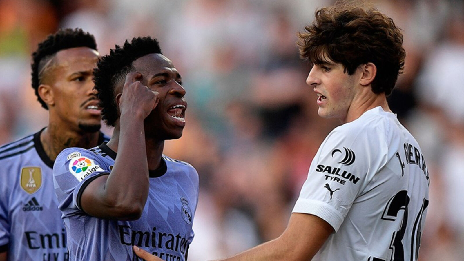 İspanya'da ırkçılığa hapis cezası! Vinicius'a yapılanların faturası ağır oldu İspanya'da ırkçılığa hapis cezası! Vinicius'a yapılanların faturası ağır oldu - 1. Resim