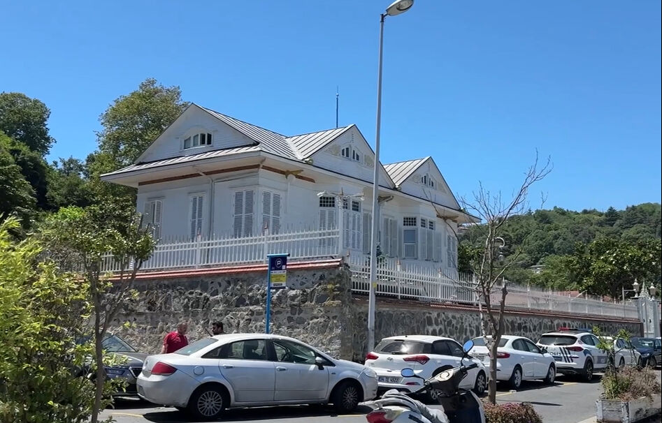 Sarıyer'deki Memduh Paşa Yalısı güvenlik görevlisinin planıyla soyuldu - 1. Resim