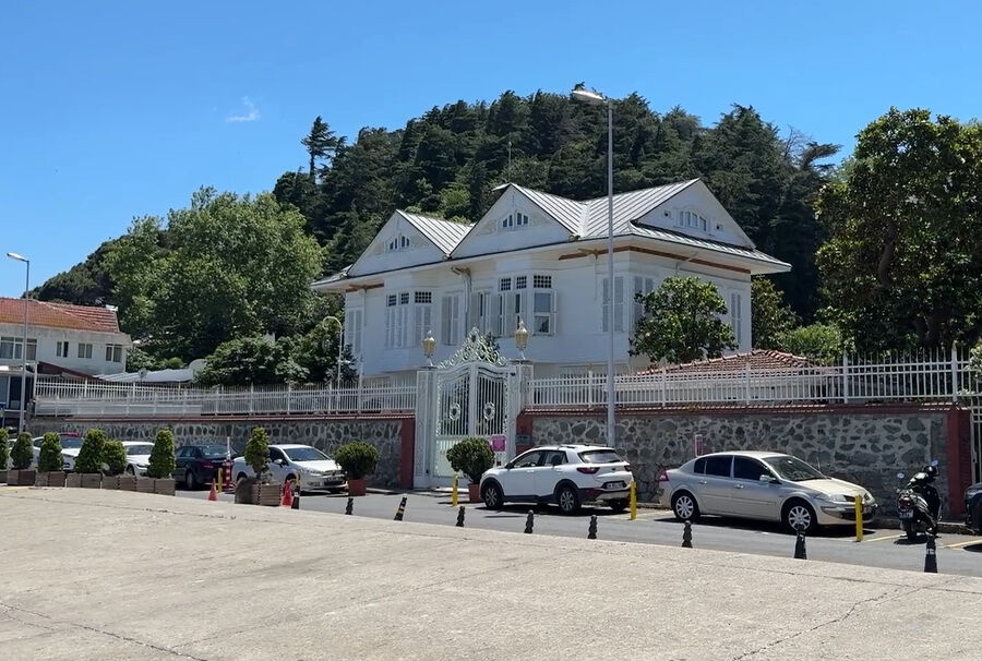 Sarıyer'deki Memduh Paşa Yalısı güvenlik görevlisinin planıyla soyuldu - 4. Resim