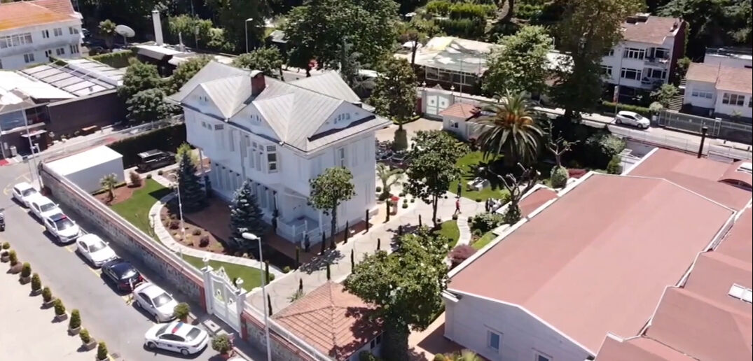 Sarıyer'deki Memduh Paşa Yalısı güvenlik görevlisinin planıyla soyuldu - 2. Resim