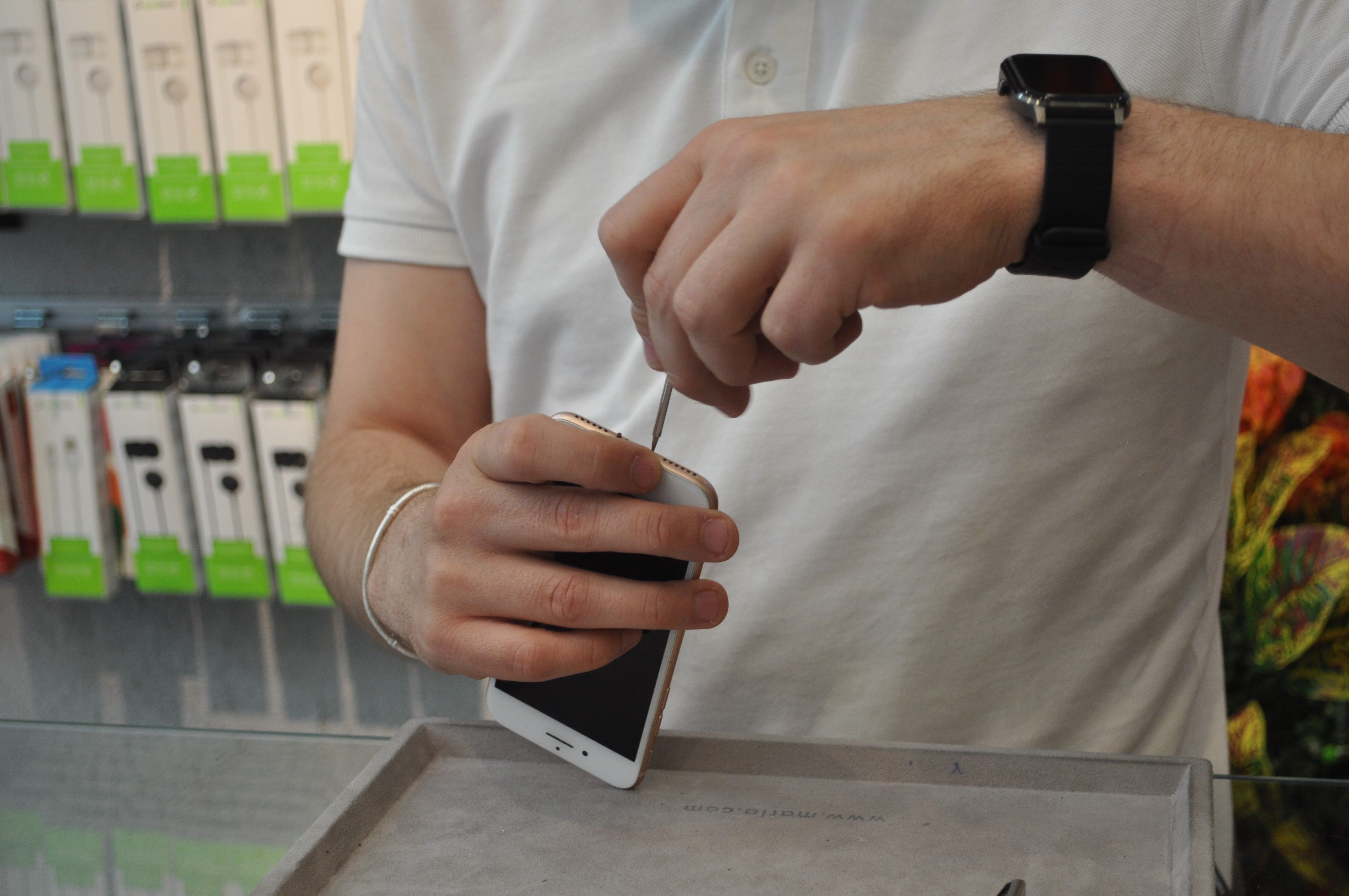 Uzmanlar uyarıyor! Telefonunuzu uzun süre sarjda bırakmayın Uzmanlar uyarıyor! Telefonunuzu uzun süre sarjda bırakmayın - 1. Resim