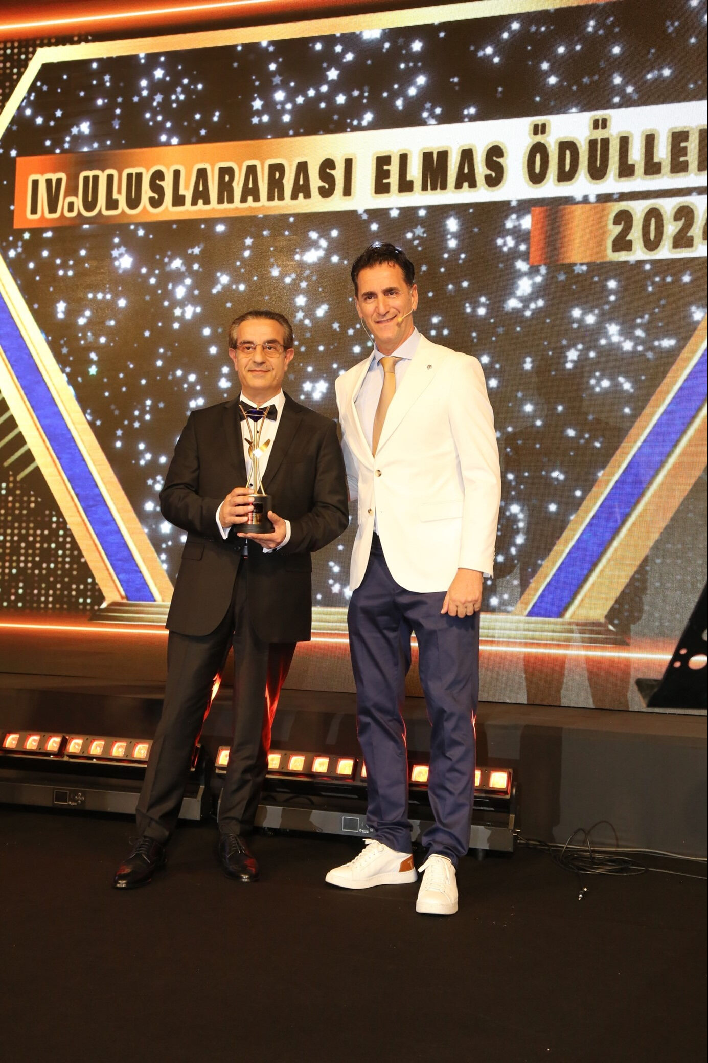 4. Uluslararası Elmas &Ouml;d&uuml;lleri sahiplerini buldu - 6. Resim