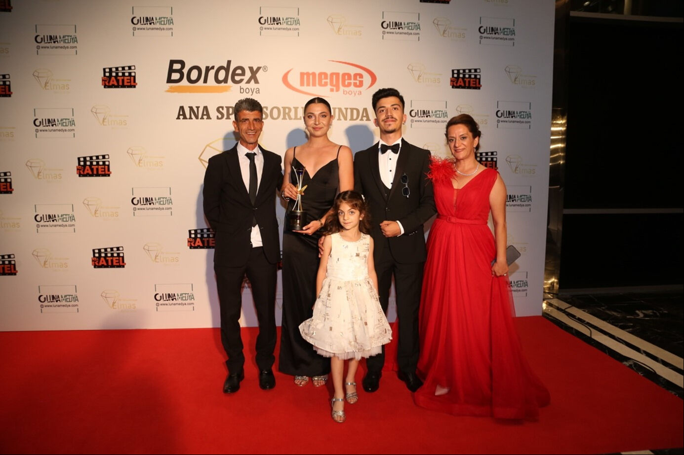 4. Uluslararası Elmas &Ouml;d&uuml;lleri sahiplerini buldu - 40. Resim