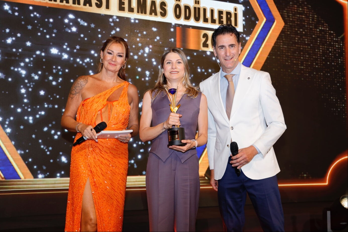 4. Uluslararası Elmas &Ouml;d&uuml;lleri sahiplerini buldu - 18. Resim