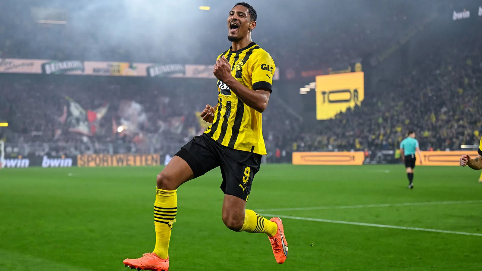 Beşiktaş golcüyü Bundesliga'da buldu! Yıldız oyuncu Kartal'a yeşil ışık yaktı - 1. Resim