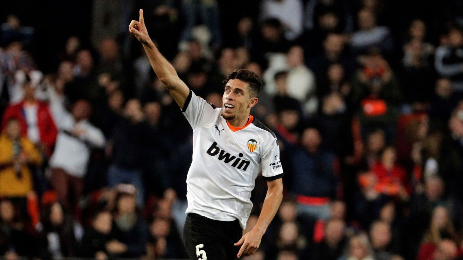 Beşiktaş ilk transferi için geri sayıma geçti! Paulista 'İstanbul'a geliyor' iddiası Beşiktaş ilk transferi için geri sayıma geçti! Paulista 'İstanbul'a geliyor' iddiası - 1. Resim