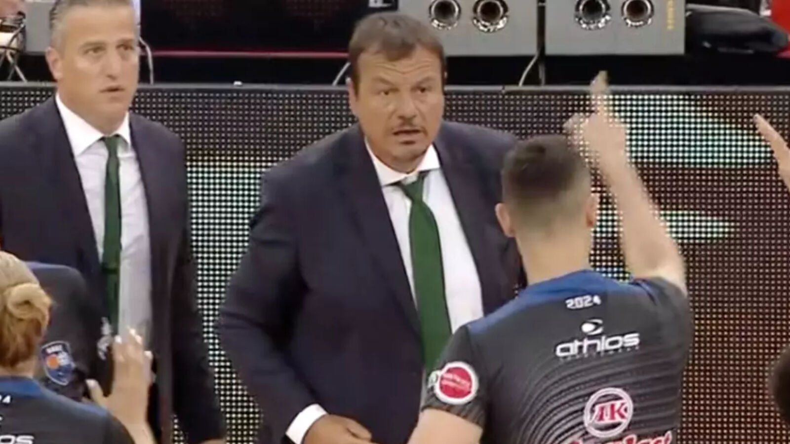 Ergin Ataman'ın sözleri Yunanistan'da gündem oldu! 'Bu kadar kıskanma, ilerde belki sen de kazanırsın' - 2. Resim