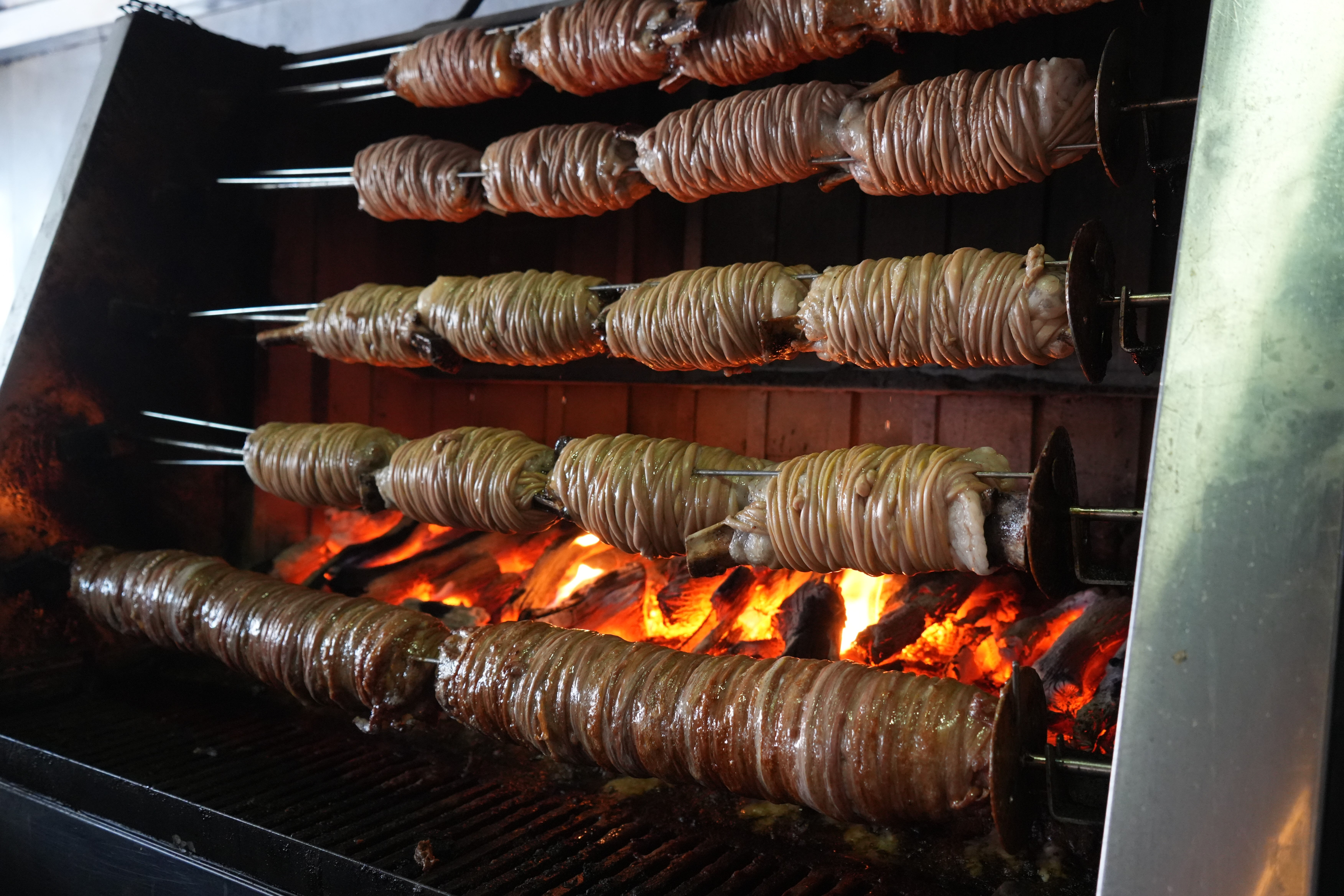 Kokoreçte ithal bağırsak oyunu! Çoğu İslami koşullara uygun değil - 2. Resim