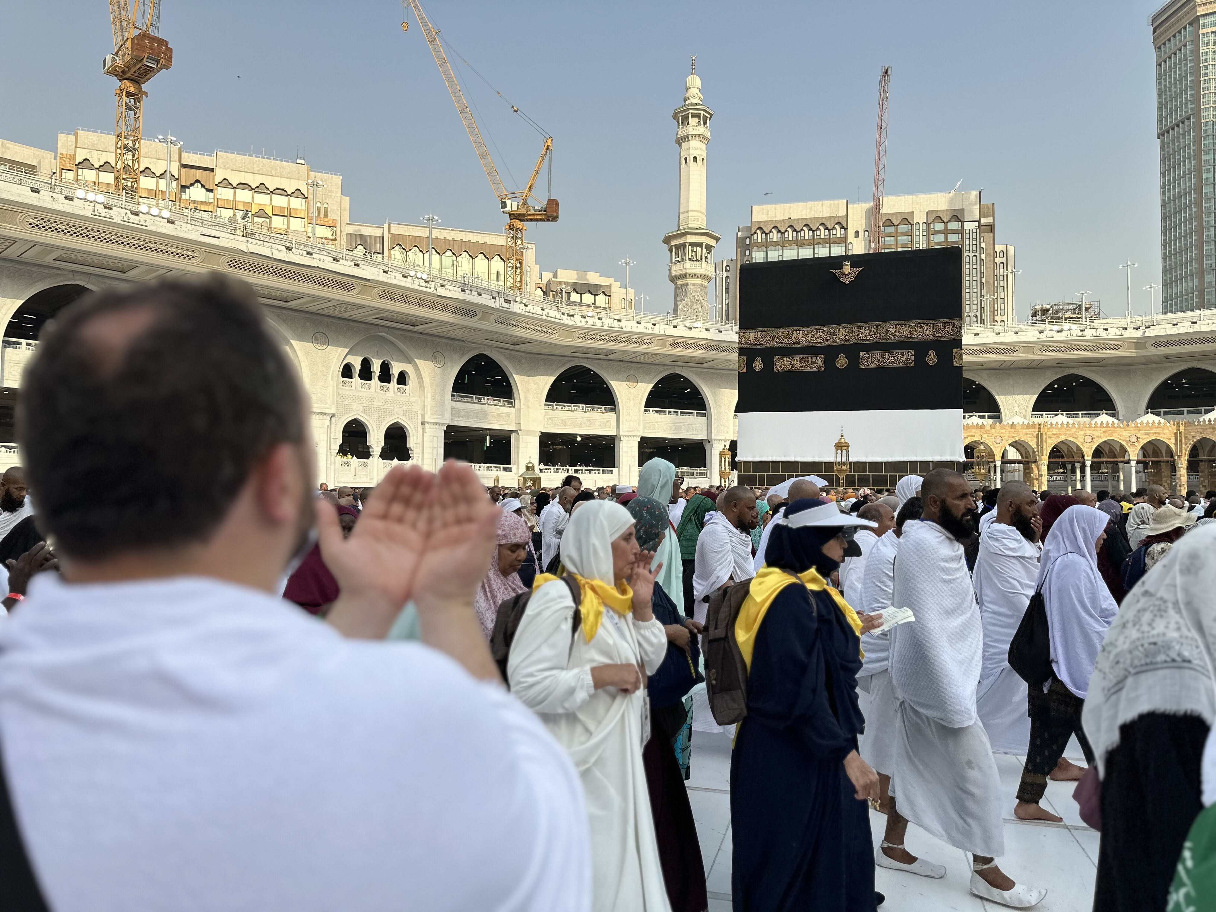 Mekke'ye ulaşan hacı adayları Kâbe'de gözyaşlarına boğuluyor Mekke'ye ulaşan hacı adayları Kabe'de gözyaşlarına boğuluyor - 5. Resim
