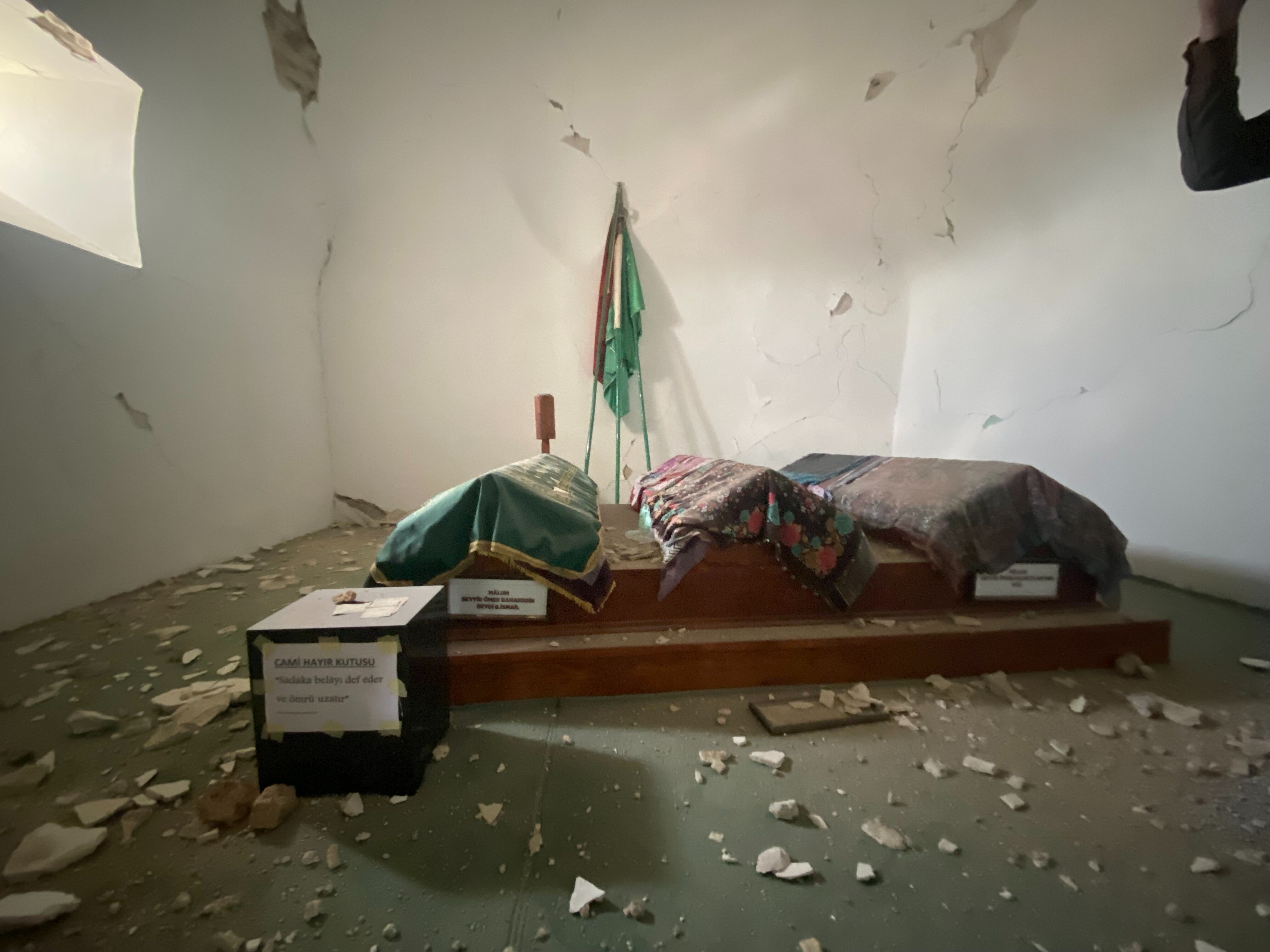 Tokat'ta depremden zarar gören Malum Seyit Camisi restorasyon için gün sayıyor! Tokat'ta depremden zarar gören Malum Seyit Camisi restorasyon için gün sayıyor! - 1. Resim