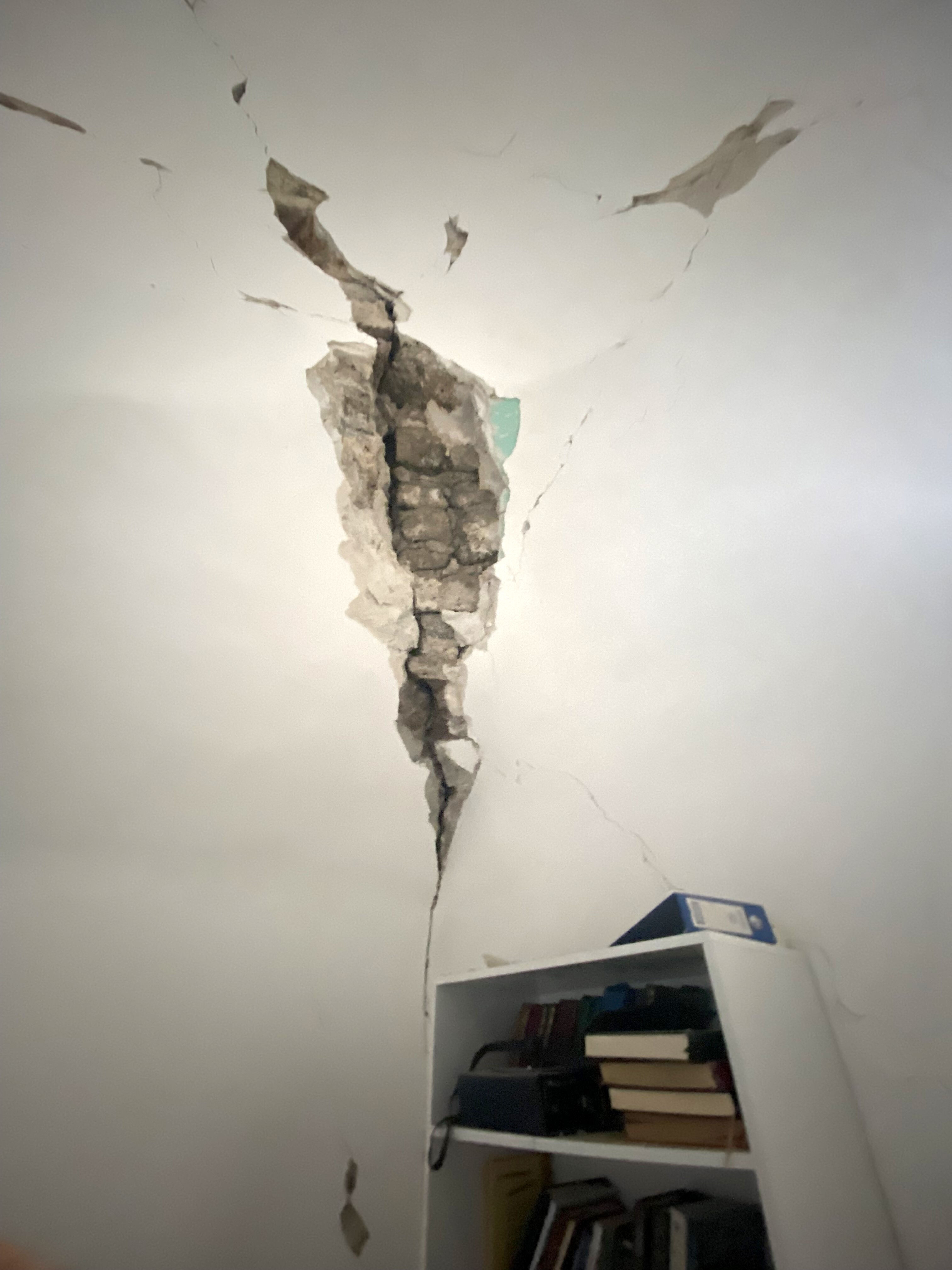 Tokat'ta depremden zarar gören Malum Seyit Camisi restorasyon için gün sayıyor! Tokat'ta depremden zarar gören Malum Seyit Camisi restorasyon için gün sayıyor! - 2. Resim