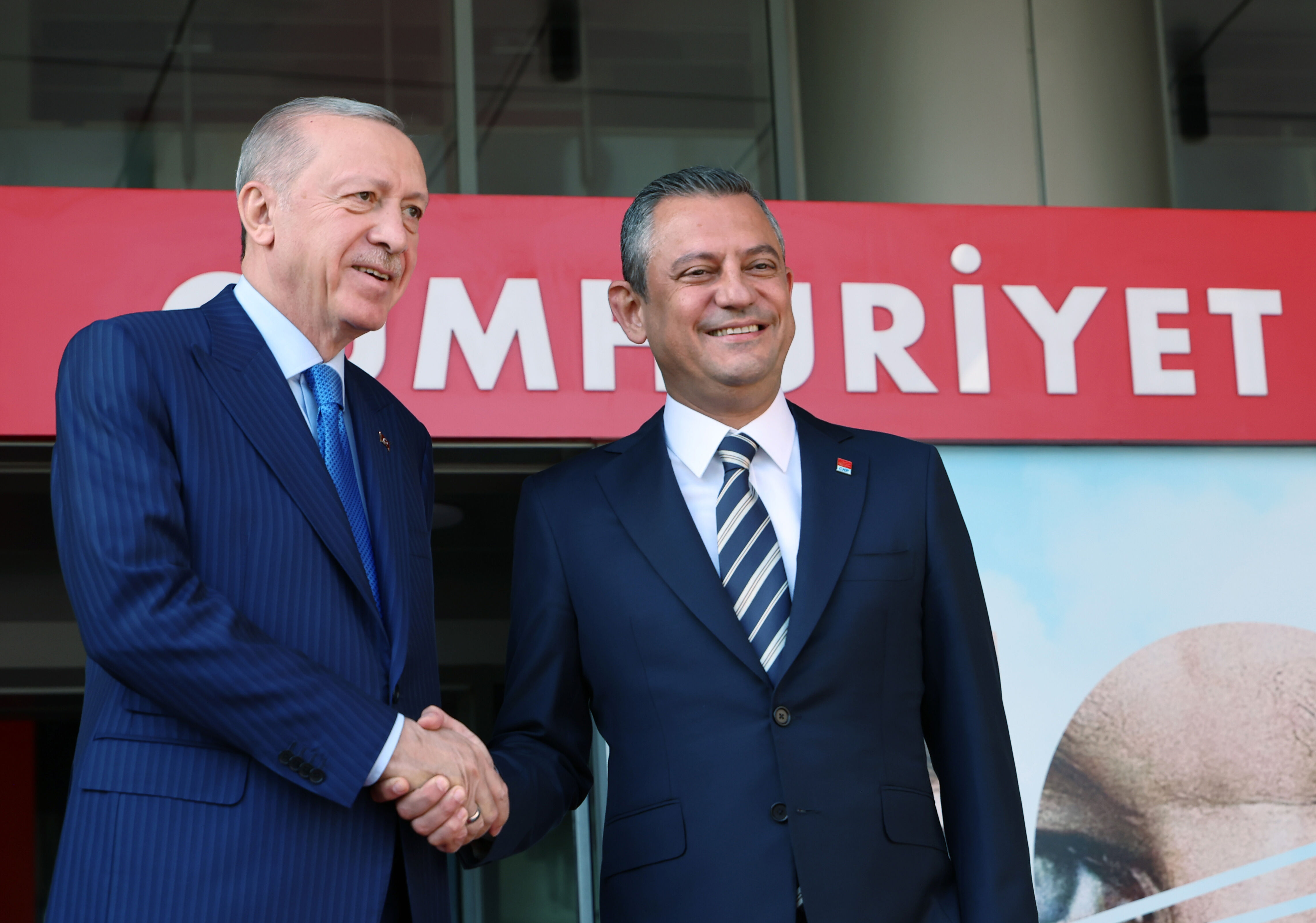 Bahçeli'den çok konuşulacak sözler: 'AK Parti-CHP ittifakı yapılsın' çıkışı Bahçeli'den çok konuşulacak sözler: AK Parti-CHP ittifakı yapılsın - 3. Resim