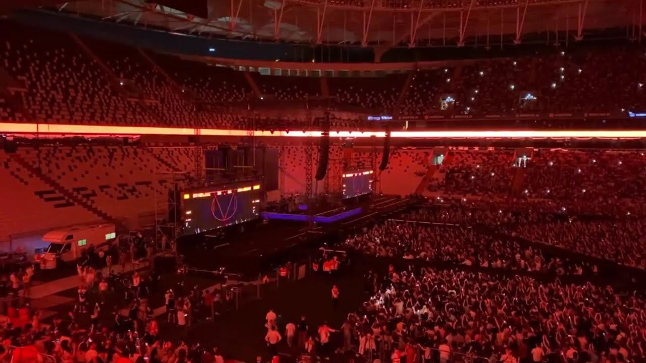 Beşiktaş taraftarı bakanlıktan çıkacak kararı bekliyor! 'Siyah duvar' tribünü için geri sayım başladı - 1. Resim