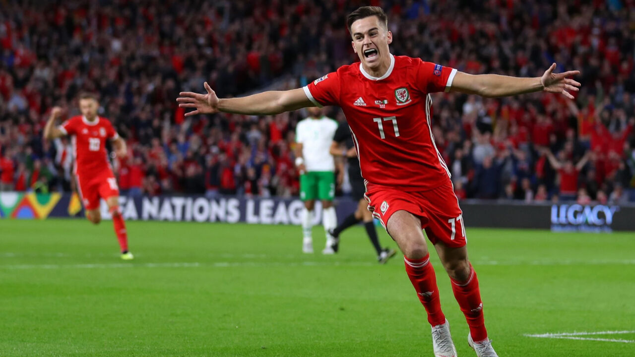 Beşiktaş'ta transferde hareketli saatler! Paulista tamam, sıra Bronckhorst'un gözdesinde - 3. Resim