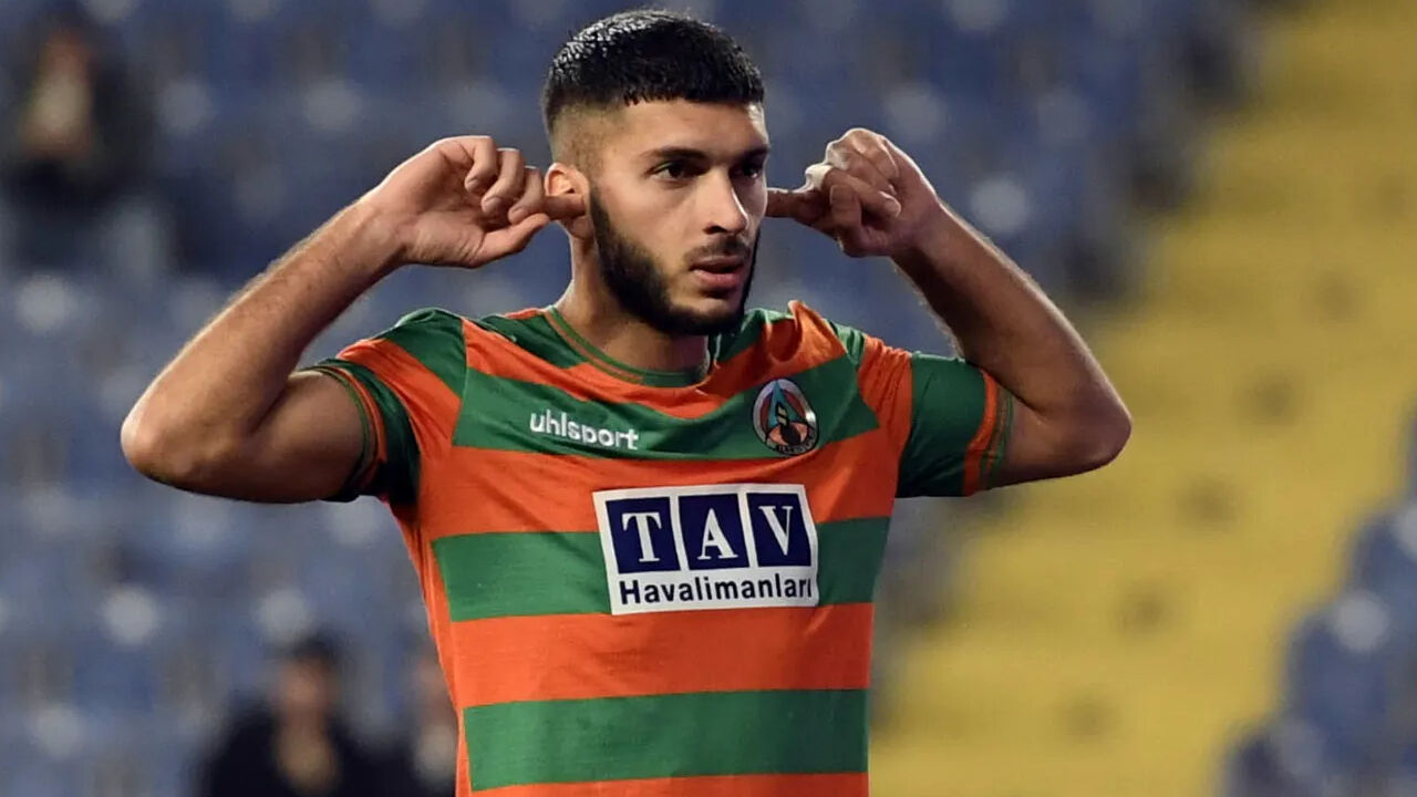 Galatasaray, Kerem Aktürkoğlu'nun alternatifini buldu! Bu sezon 13 gol 8 asist yapan yıldız geliyor Galatasaray, Kerem Aktürkoğlu'nun alternatifini buldu! Bu sezon 13 gol 8 asist yapan yıldız geliyor - 3. Resim
