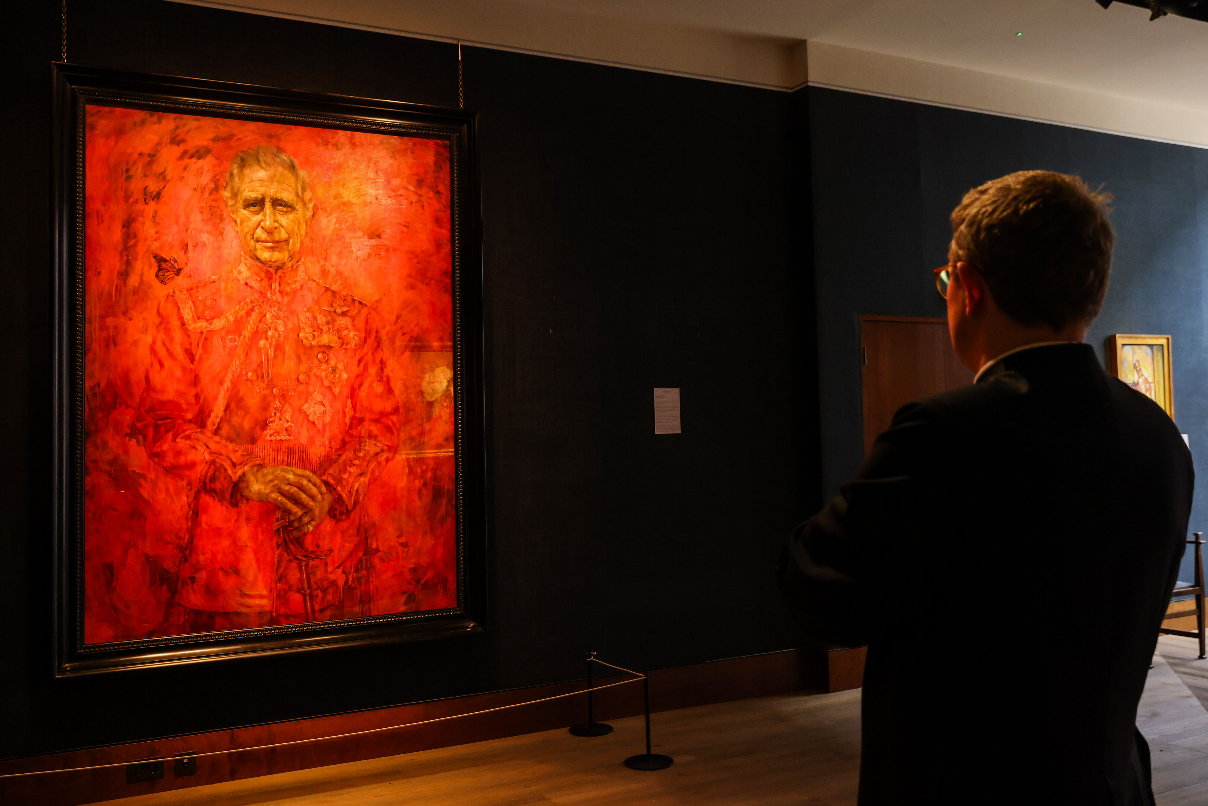 Hayvan aktivistleri Kral Charles'ın ilk resmi portresine saldırdı - 2. Resim