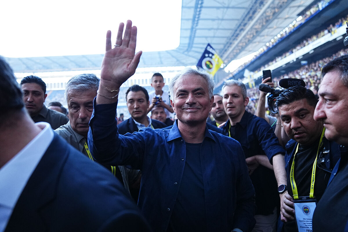 Piyango kime? Fenerbahçe’de gidecek ve kalacakları temmuz kampı belirleyecek - 1. Resim