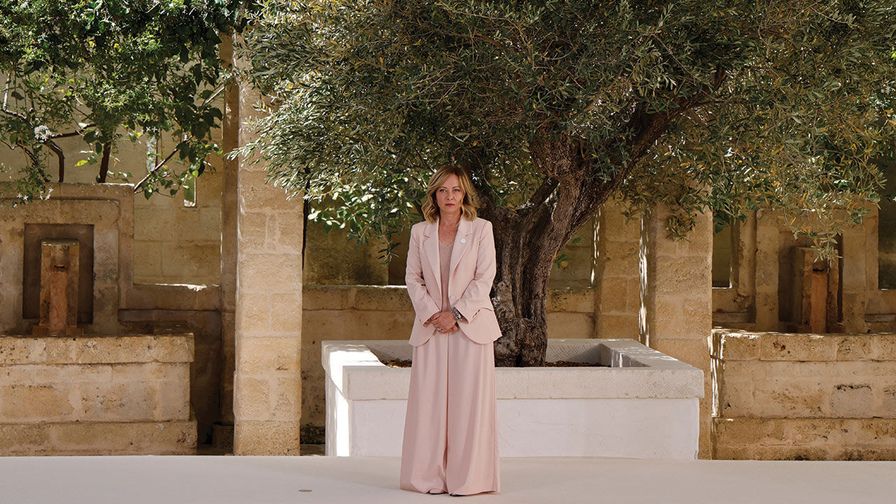 Biden G7 Zirvesi'ne geç kalınca Meloni selfie çekti - 4. Resim