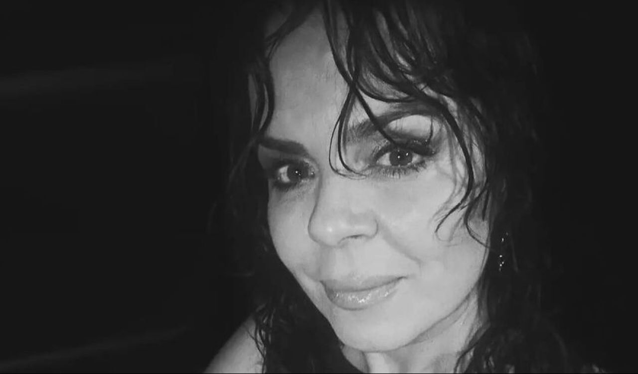 Bodrum'da otelin terasından düşerek hayatını kaybeden oyuncu Demet Ersoy, 48 yaşındaydı Bodrum'da otelin terasından düşerek hayatını kaybeden oyuncu Demet Ersoy, 48 yaşındaydı - 1. Resim