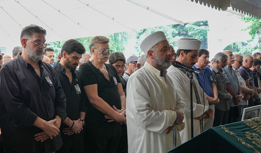 Efsane jön Murat Soydan’a veda! ‘Kollarımda öldü, sevilen bir insandı’ Efsane jön Murat Soydan’a veda! ‘Kollarımda öldü, sevilen bir insandı’ - 3. Resim