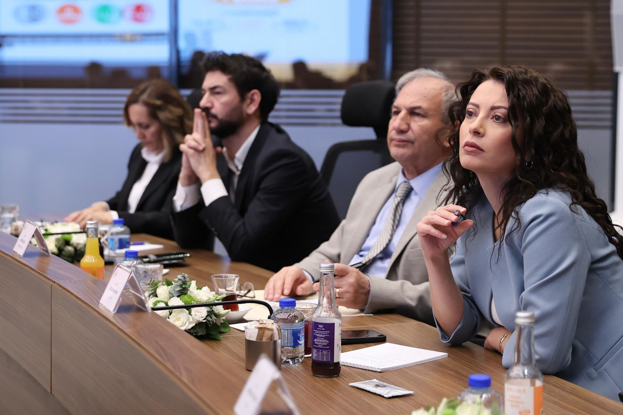 İçişleri Bakanı Ali Yerlikaya'dan FETÖ Türkiye'ye getiriliyor iddialarına net cevap İçişleri Bakanı Ali Yerlikaya'dan FETÖ Türkiye'ye getiriliyor iddialarına net cevap - 1. Resim