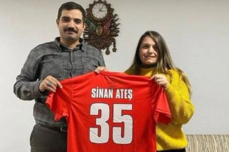 Sinan Ateş'in ablası Selma Ateş takip edildiğini iddia etti! Valilik'ten açıklama geldi Sinan Ateş'in ablası Selma Ateş takip edildiğini iddia etti! Valilik'ten açıklama geldi - 1. Resim