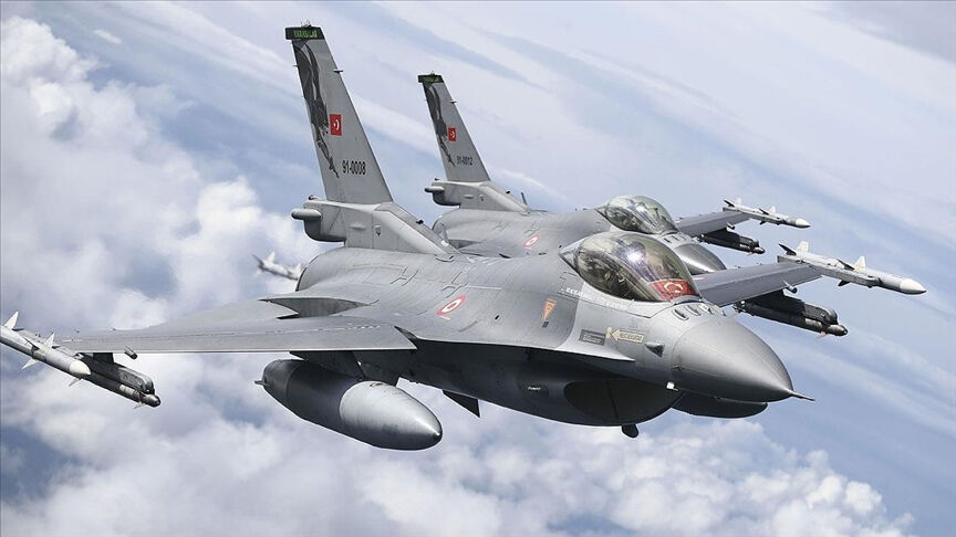 Türkiye ve ABD arasındaki F-16 anlaşmasında sözleşme imzalandı Türkiye ve ABD arasındaki F-16 anlaşmasında sözleşme imzalandı - 3. Resim