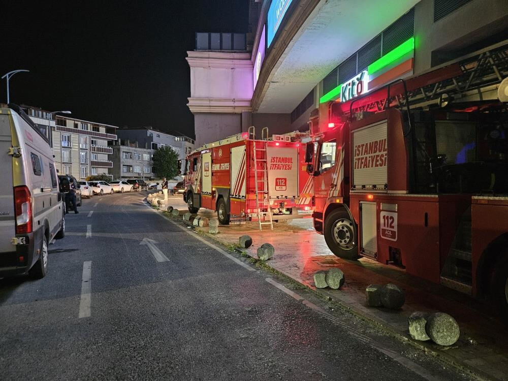 İstanbul'da korkunç olay! Yaşlı adam yardım beklediği asansörde can verdi İstanbul'da korkunç olay! Yaşlı adam yardım beklediği asansörde can verdi - 3. Resim