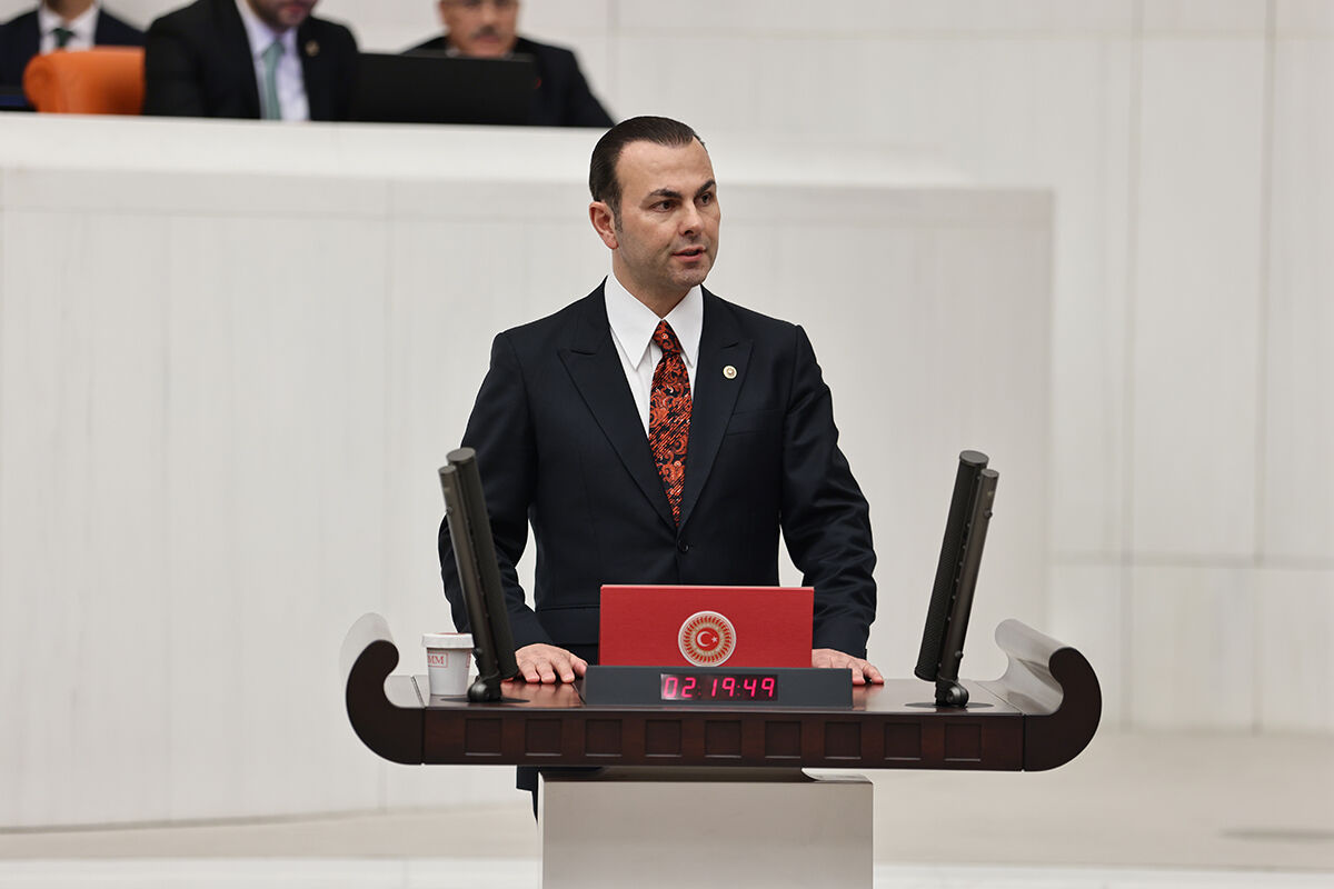 İYİ Parti İstanbul Milletvekili Seyithan İzsiz istifa etti ve partinin vekil sayısı 35 düştü - 1. Resim