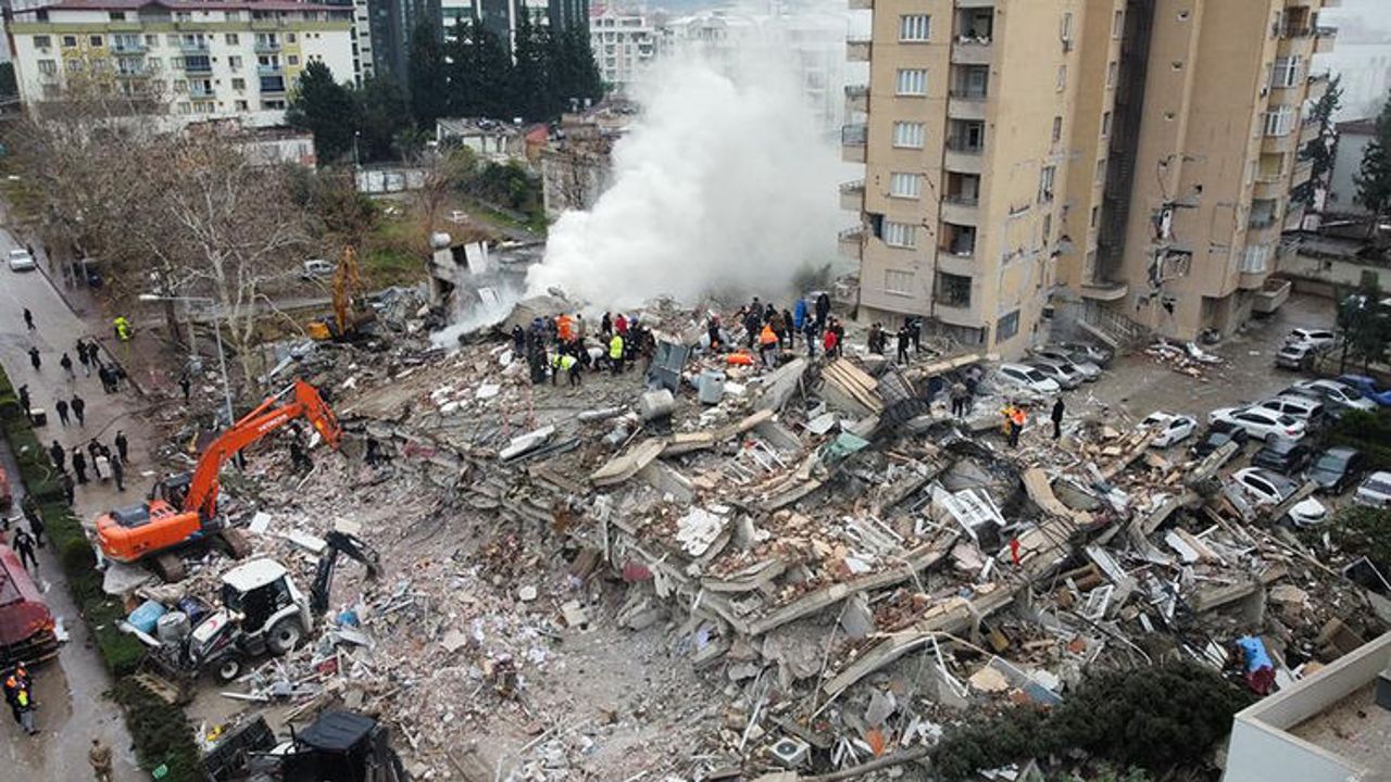 TÜİK 6 Şubat depremlerinde hayatını kaybeden Türk vatandaşlarının sayısını açıkladı - Gündem