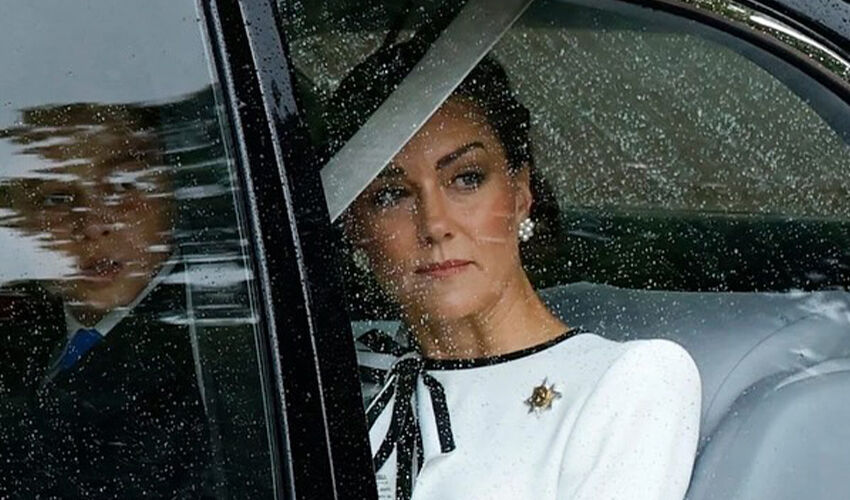 Kanser tedavisi gören Kate Middleton aylar sonra ilk kez halkın önüne çıktı Kanser tedavisi gören Kate Middleton aylar sonra ilk kez halkın önüne çıktı - 2. Resim