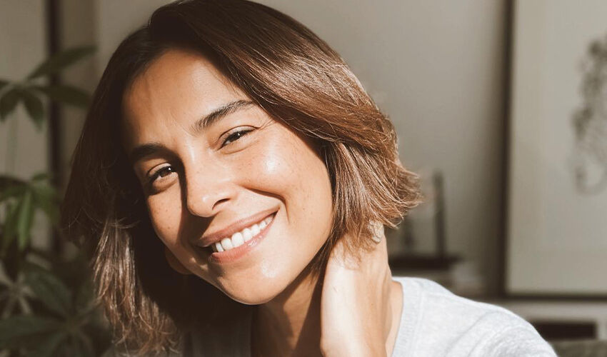 Mehmet Aslantuğ ile 27 yıllık evliliğini bitiren Arzum Onan gönlünü yeni birine kaptırdı Mehmet Aslantuğ ile 27 yıllık evliliğini bitiren Arzum Onan gönlünü yeni birine kaptırdı - 1. Resim