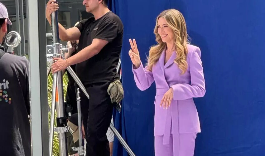 Sinem Kobal yıllar sonra setlere döndü! İşte yeni projesi Sinem Kobal yıllar sonra setlere döndü! İşte yeni projesi - 2. Resim