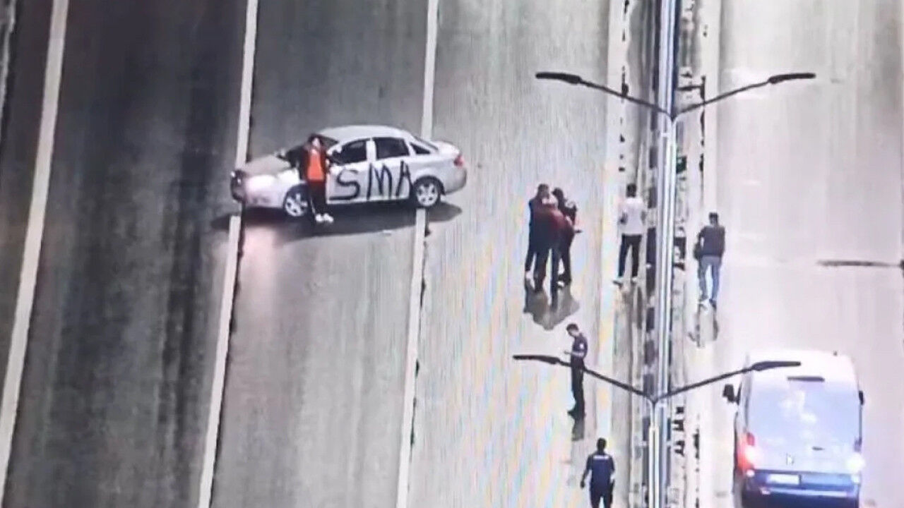 "SMA" eylemi yapıp köprüyü trafiğe kapatmıştı! İfadesi ortaya çıktı "SMA" eylemi yapıp köprüyü trafiğe kapatmıştı! İfadesi ortaya çıktı - 1. Resim