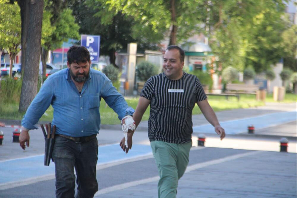 Acemi kasaplar soluğu hastanede aldı! Acil servisler doldu taştı - 3. Resim