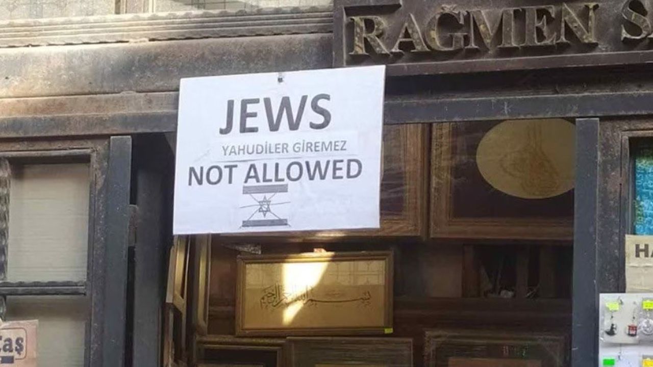 İBB'den sözleşmeyi yenilememe kararı! Kapısında "Yahudiler giremez" yazan kitapçı kapandı - Gündem