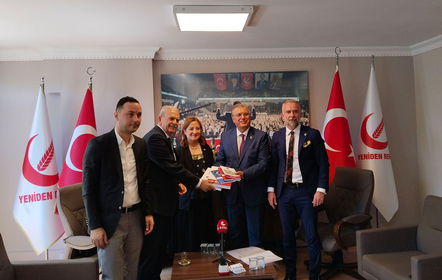 Abdullah Gül'ün Saadet ve Gelecek partilerini birleştireceği iddialarına açıklama geldi Abdullah Gül'ün Saadet ve Gelecek partilerini birleştireceği iddialarına açıklama geldi - 4. Resim