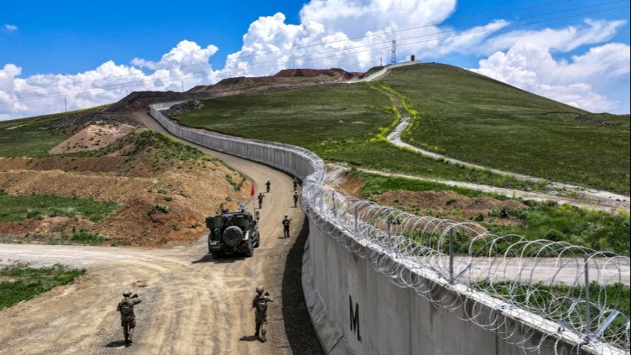 Van-İran sınırına 173 kilometrelik beton duvar tamamlandı - Gündem