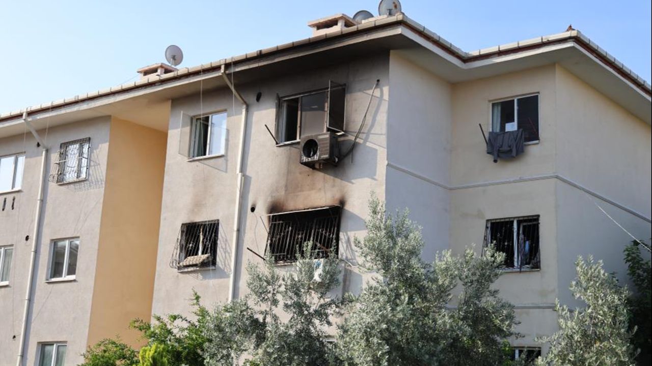Adana'da bayram sabahı yangın faciası! Bir aile yok oldu - Gündem