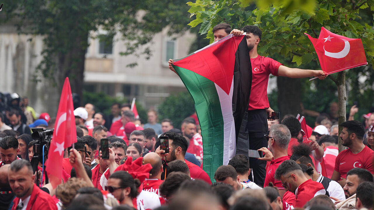 A Milliler EURO 2024'e damga vurdu! İşte Türkiye-Gürcistan maçının öncesi ve sonrası... EURO 2024'e 3 puanla başladık! İşte Türkiye-Gürcistan maçının hikayesi... - 2. Resim